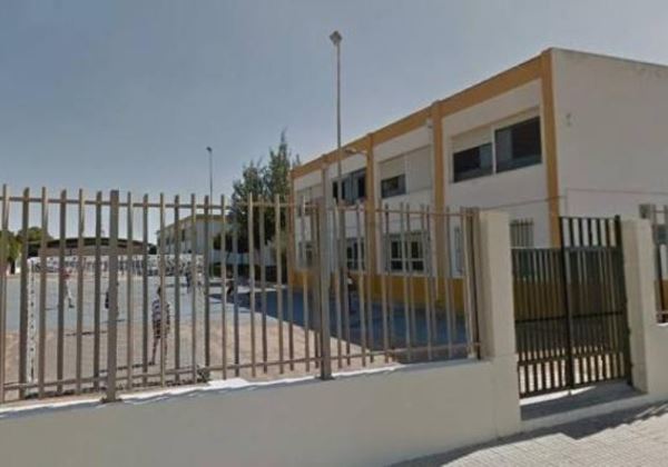 Educación invierte más de 560-000 euros en la reforma del CEIP Solymar de Matagorda