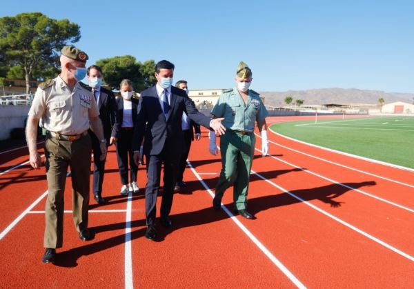 Diputación inaugura la pista de atletismo y el campo de rugby en la Base 'Álvarez de Sotomayor'