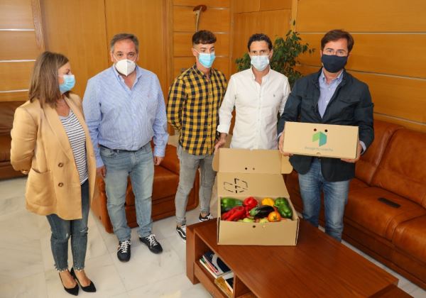 Ayuntamiento y Recoge tu cosecha.com buscan sinergias para promocionar las frutas y verduras