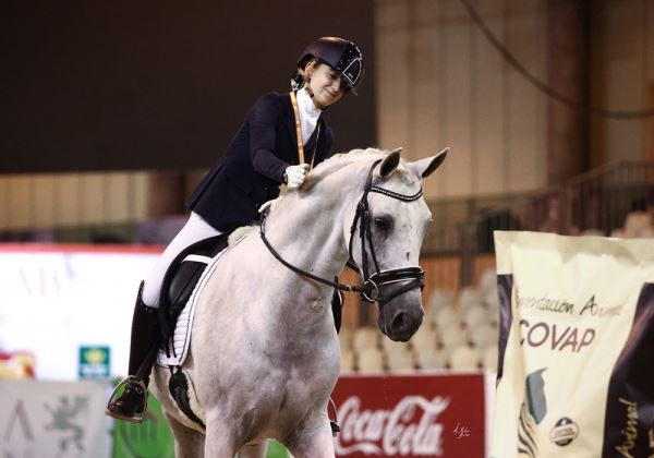 La amazona roquetera Iciar Sánchez y su caballo Coco XII. campeones absolutos en SICAB 2020