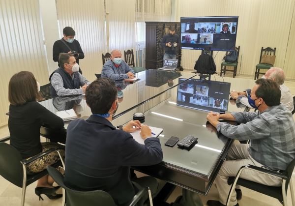 La Mesa del Agua apoya al Ayuntamiento de Almería en la ampliación de la desaladora