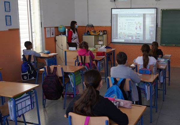 El Ayuntamiento de Berja lleva hábitos saludables a los colegios por vía telemática
