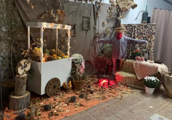 Las Azucenas, Hermanos Padilla y Encarna Bonachera, primeros premios del Concurso Decoración de Otoño