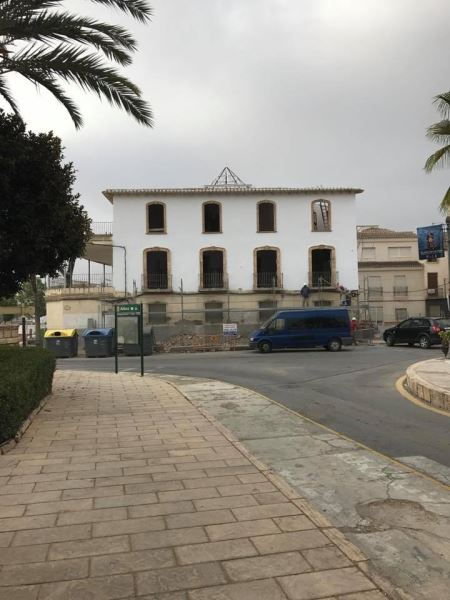 El alcalde de Albox recuerda que las obras del convento cuentan con todos los requisitos legales