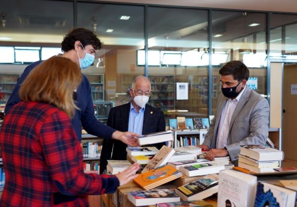 Las Bibliotecas de Roquetas incorporan 40.000 nuevos títulos