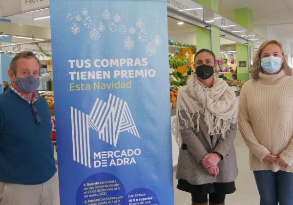 Adra impulsa una campaña comercial para apoyar al Mercado en Navidad