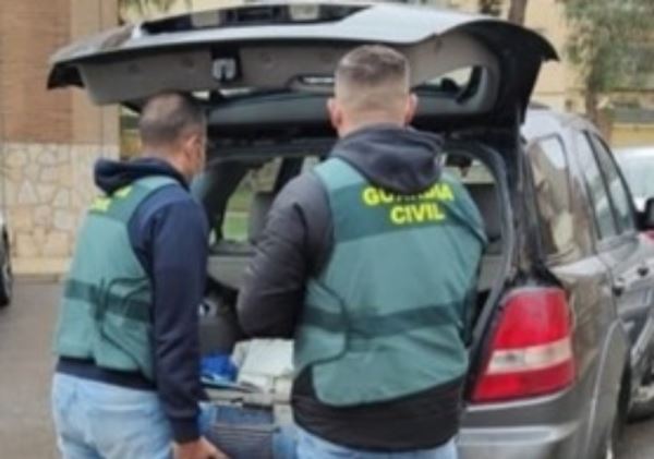 La Guardia Civil detiene al autor de un robo con fuerza de material agrícola en El Ejido
