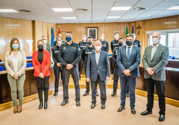  El Ayuntamiento de Roquetas de Mar incorpora a ocho nuevos efectivos al Cuerpo de Policía Local