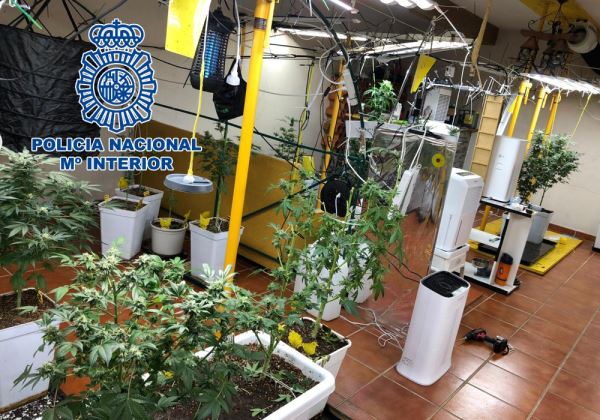 La Policía Nacional desmantela en Almería un laboratorio con 10 kilos de speed y más de 2.000 pastillas de éxtasis