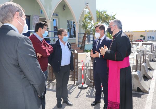 El nuevo obispo coadjutor de la Diócesis de Almería, monseñor Antonio Gómez, realiza su primera visita oficial a El Ejido