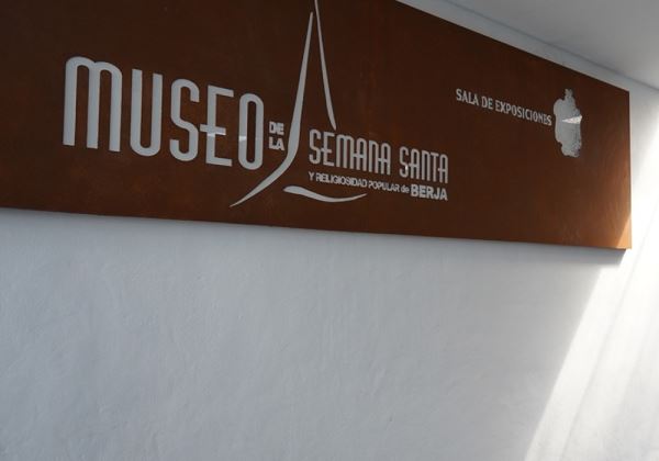 Berja mantiene abierto durante Semana Santa su Museo y la exposición El Sagrado Cortejo