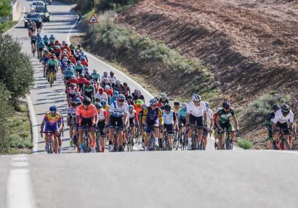 El ciclismo en carretera y por etapas, protagonista de nuevo en la provincia con la I Vuelta a Carboneras