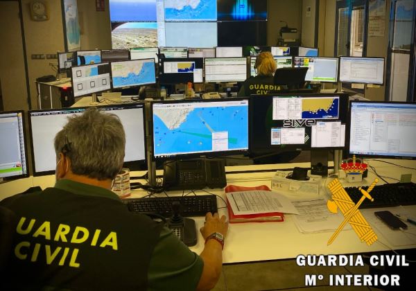 La Guardia Civil detiene a una persona por simular un secuestro para justificar que había roto el precinto de su embarcación