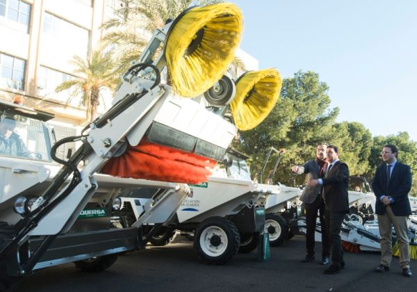 Diputación impulsa el ‘II Plan Dumpers y Barredoras’ para dotar de maquinaria a los municipios más pequeños In