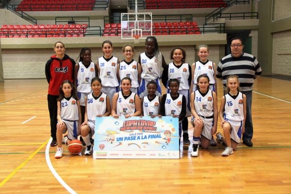 El CD Roquetas Baloncesto femenino alevín se clasifica para la fase final de la Copa Covap