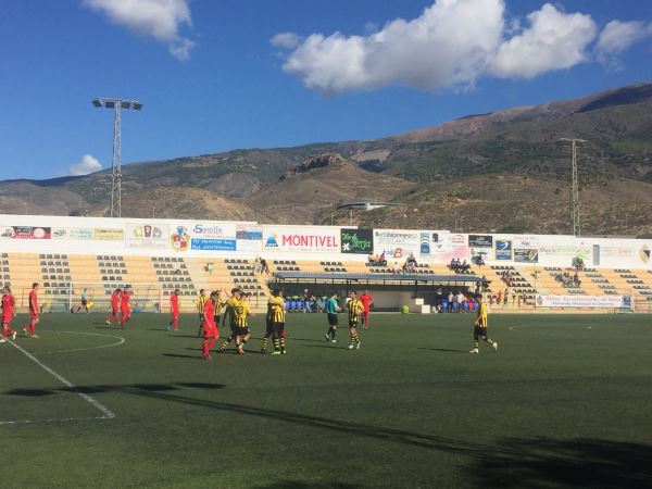 El Adra Milenaria se impone a domicilio 0-2 al Poli Almería en el Grupo 2 de División de Honor Andaluza