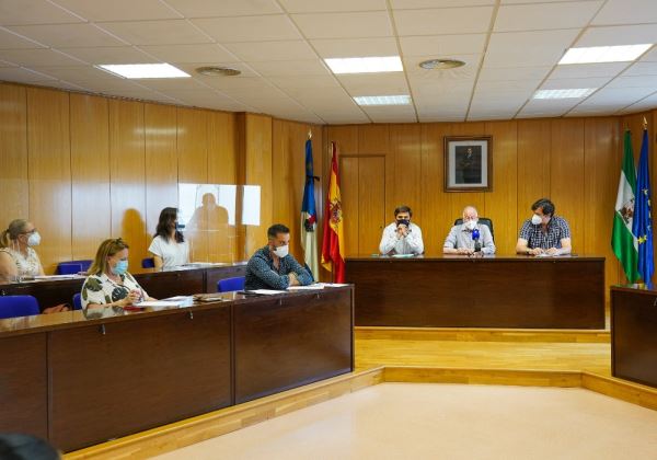 El Consejo Escolar Municipal de Roquetas de Mar potenciará espacios de colaboración con la Policía Local