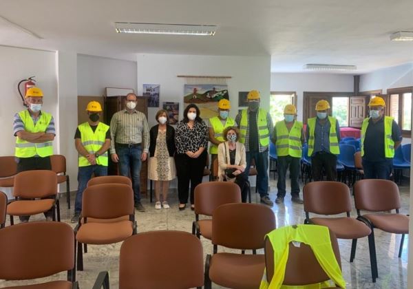 Diputación impulsa en Beires y Bentarique cursos de formación en uso de dumper dentro del PFEA