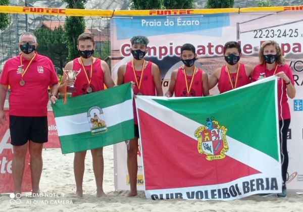 El CV Berja infantil consigue el tercer puesto en el Campeonato de España de voley playa