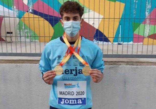 Roquetas de Mar felicita a Juan Francisco Lozano por sus medallas en el Campeonato de España de Atletismo