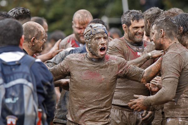 Unión Rugby Almería elude el descenso directo de manera matemática tras empatar en Granada