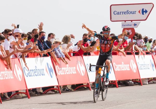 ‘Costa de Almería’ se exhibe al mundo con la etapa más espectacular de La Vuelta Ciclista a España