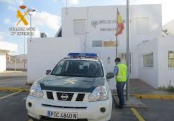 La Guardia Civil detiene a una persona como autor de un delito contra la salud pública en Campohermoso-Nijar