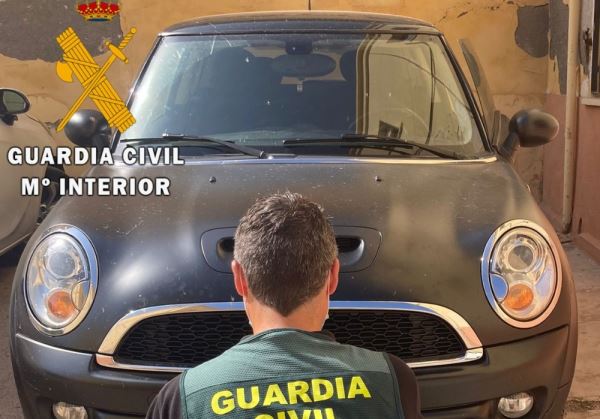 La Guardia Civil recupera en Aguadulce-Roquetas de Mar un vehiculo sustraido en Madrid