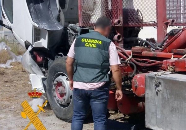 La Guardia Civil detiene a una persona por robo con fuerza e investiga a dos más por la venta de artículos robados en Albox