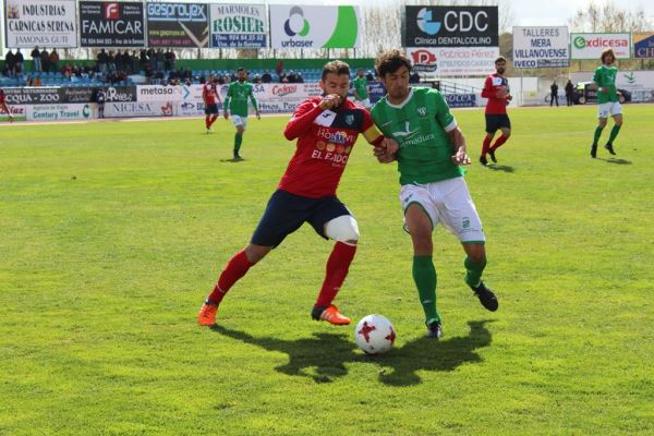 El CD El Ejido se trae los tres puntos de Extremadura con la victoria 1-3 frente al Villanovense