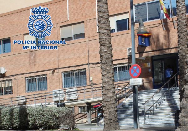 La Policía Nacional en El Ejido ha detenido a una pareja por un delito de estafa