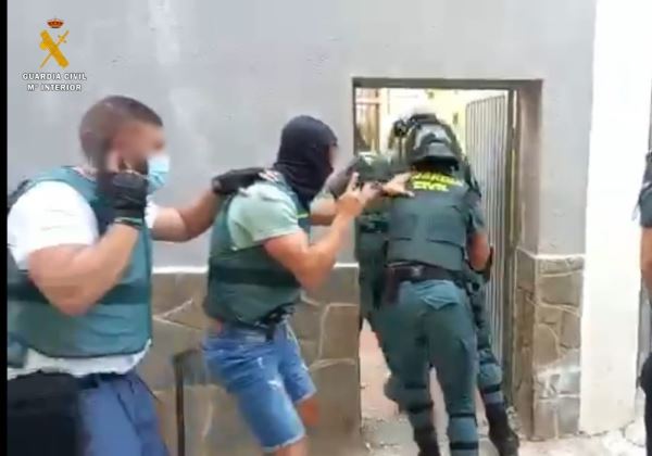 Cuatro detenidos por la Guardia Civil en Almería por su implicación en la detención ilegal de una persona en Cuevas de Almanzora