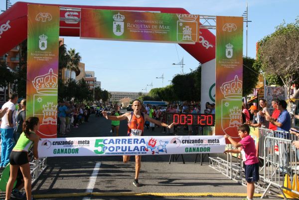 La VI Carrera Popular Urbanizaciones Roquetas de Mar se celebra este domingo