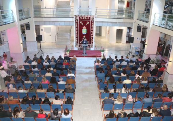 La XIII Feria del Libro de El Ejido arranca con la gala del 30º aniversario del Certamen Literario