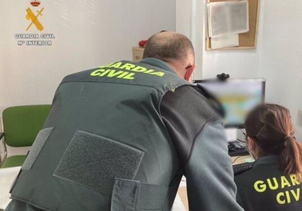 La Guardia Civil detiene a una persona por un delito de robo con fuerza en las cosas en Huercal de Almería