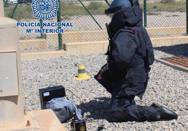 La Policía Nacional en Almería ha realizado dos simulacros en una infraestructura crítica de la ciudad