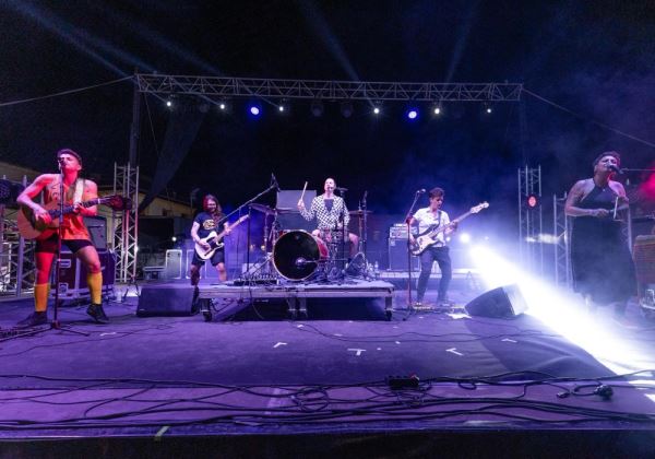 El Festival ‘Murmura Alpujarra’ vive su jornada ‘grande’ con el maridaje de música, naturaleza y gastronomía