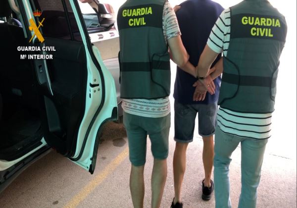 La Guardia Civil neutraliza una operación de introducción de droga de una organización extremadamente peligrosa