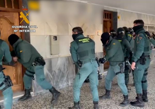 LA GUARDIA CIVIL DESMANTELA UNA ORGANIZACIÓN CRIMINAL DEDICADA AL TRÁFICO ILÍCITO DE VEHÍCULOS A NIVEL EUROPEO