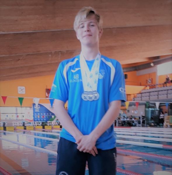 Tres platas y dos bronces para los nadadores del club H2O El Ejido en el Campeonato Andaluz Universitario