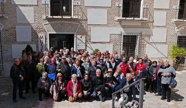Un centenar de mayores de Huércal de Almería disfrutan de una magnífica excursión a la Comarca de Los Vélez