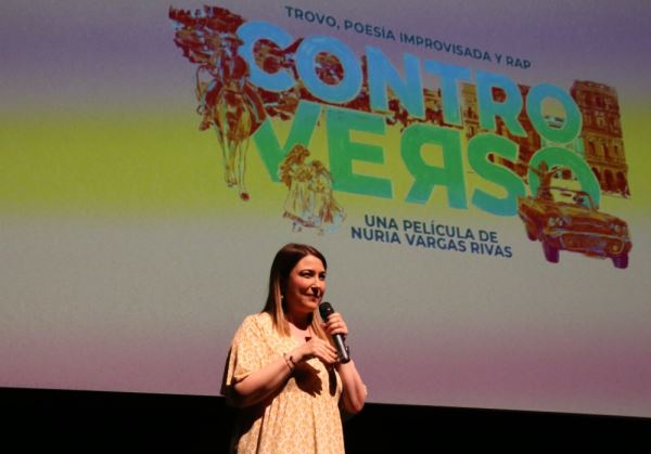 El Cine de Verano promociona la película ‘Controverso’ de la ejidense Nuria Vargas