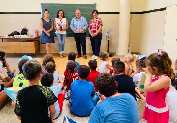 El Ayuntamiento de Dalías ofrece por primera vez escuela de verano en agosto para cerca de medio  centenar de alumnos