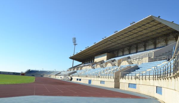 Roquetas lanza un Programa Municipal de Promoción Deportiva del Atletismo en Pista