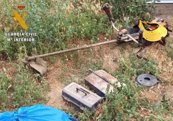 La Guardia Civil detiene a dos personas como autores de varios robos con fuerza en las cosas en Olula del Río y Macael