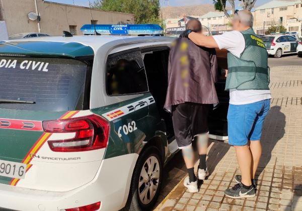 La Guardia Civil detiene en Huércal de Almería a una persona como autor de un delito de estragos