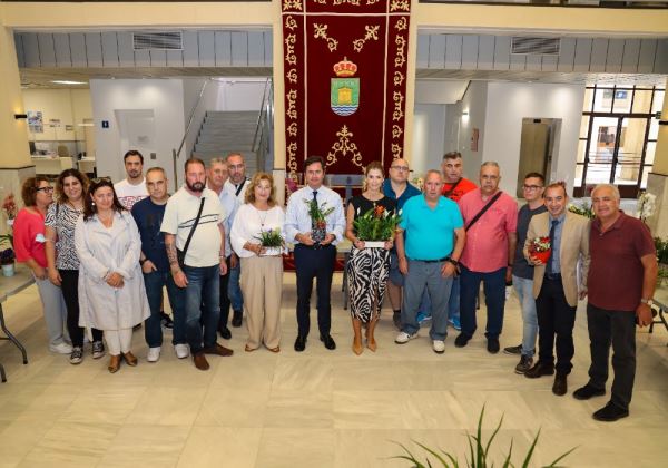  El Taller Ocupacional de Jardinería de Salud Mental expone sus trabajos en el Patio de Luces