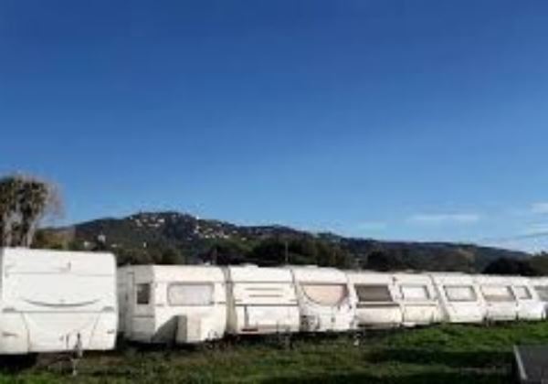 Unión de asociaciones en defensa del caravaning